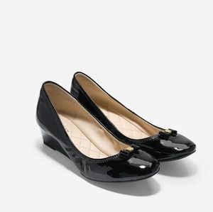 COLE HAAN Woman's Tali Mini Bow Wedge size 5.5